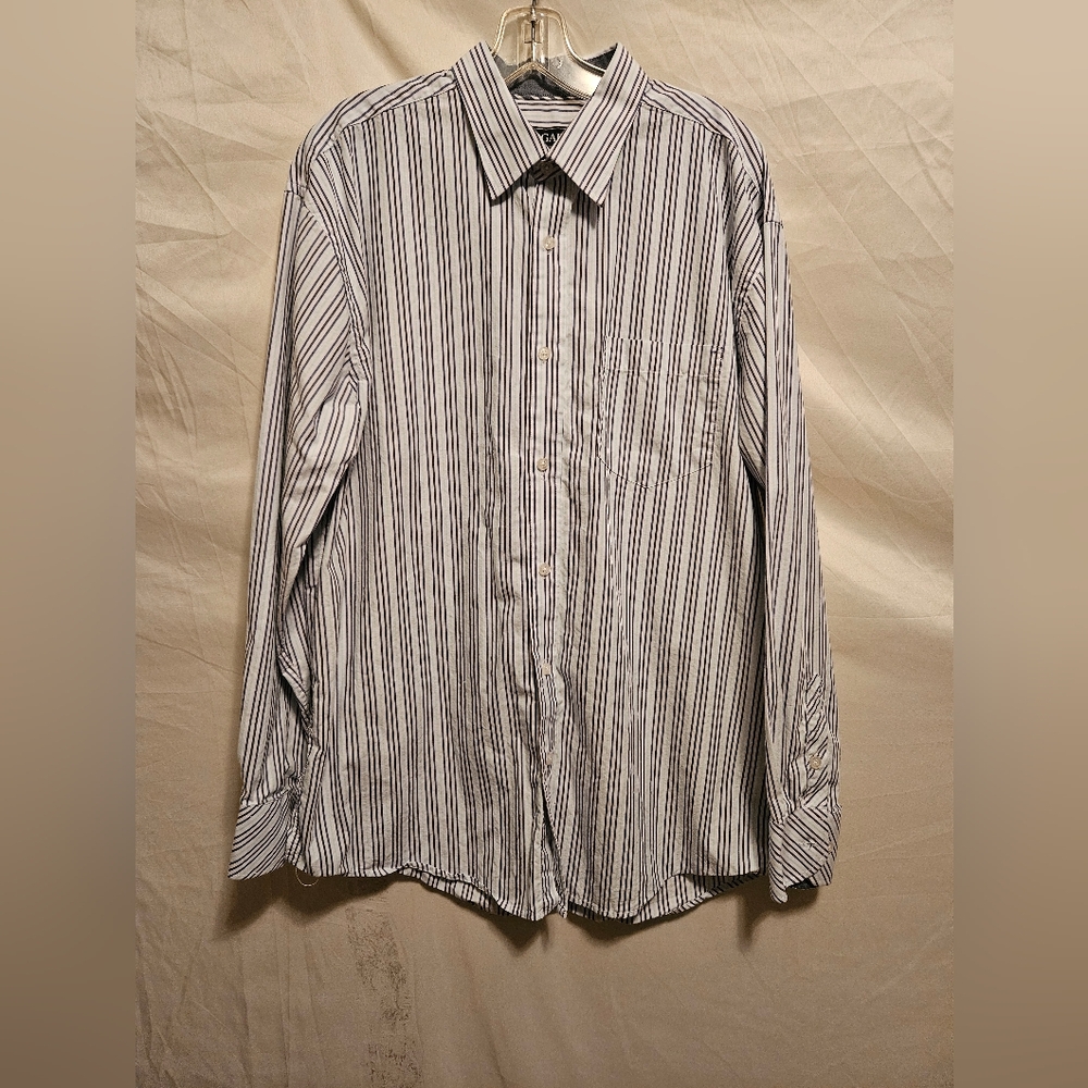 Bogari Long Sleeve Men's Shirt Size 16.5 / 35.5 Large.  White With Stripes